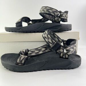 Teva Terradactyl Festival Outdoor Sandals Chevron Arrows Gray 5 Arch‎ Support